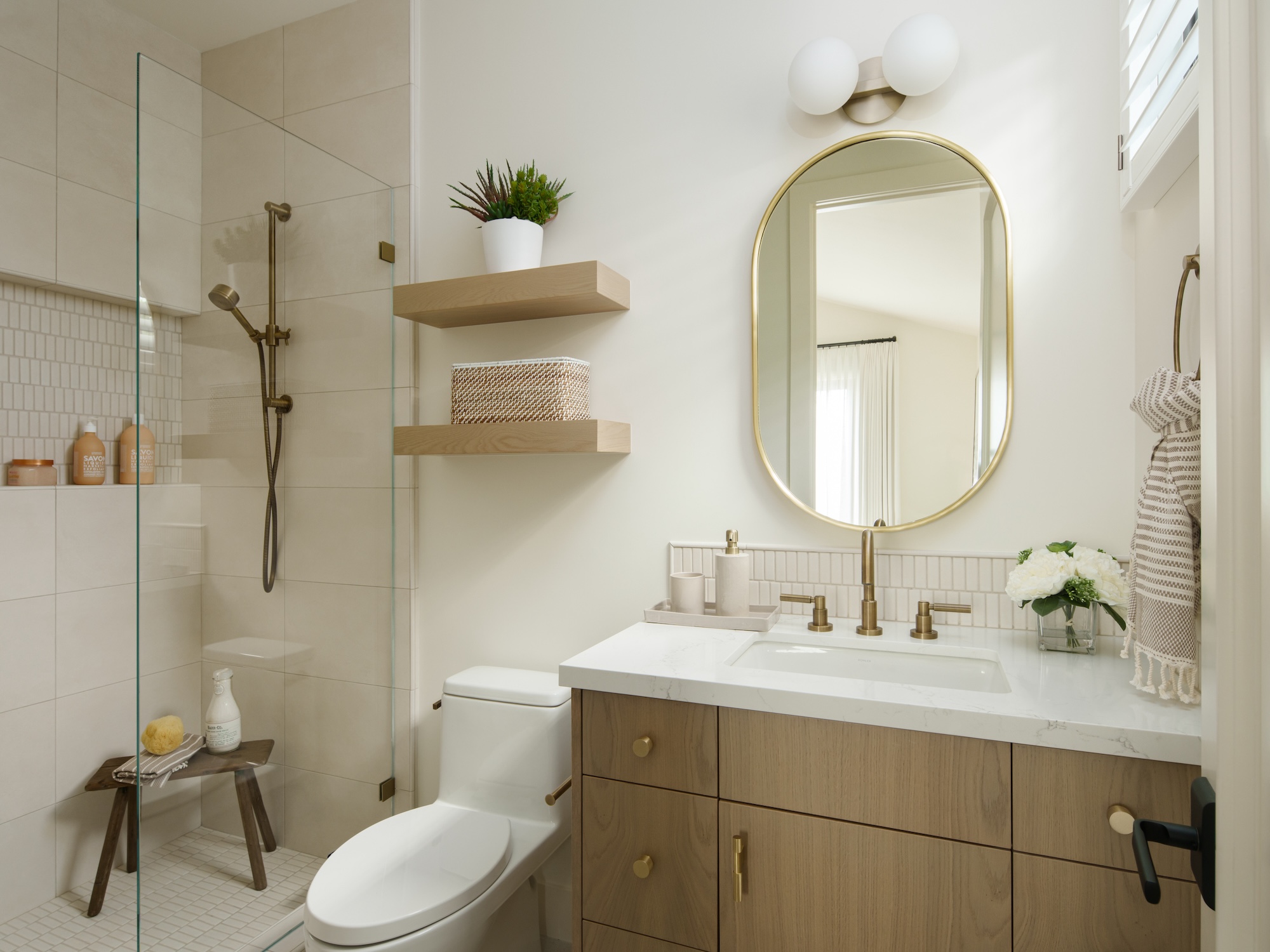 Bathroom Design Off Girls Bedroom