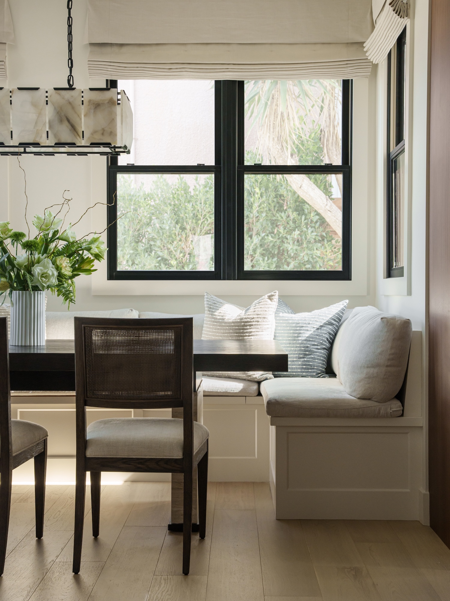 Breakfast Table Built In Bench Seat