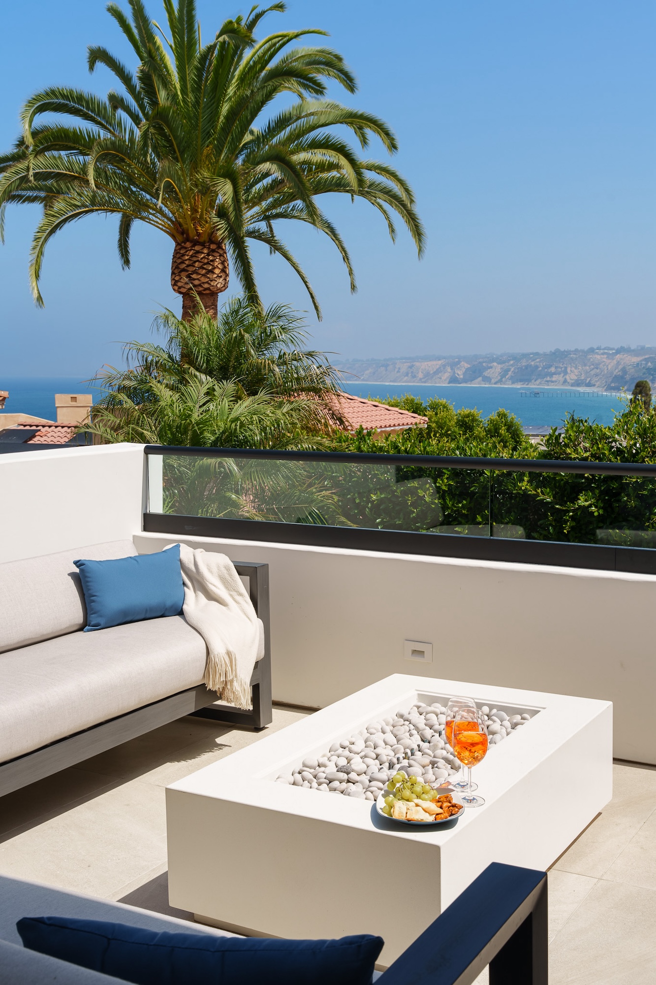 La Jolla Balcony Furnishings