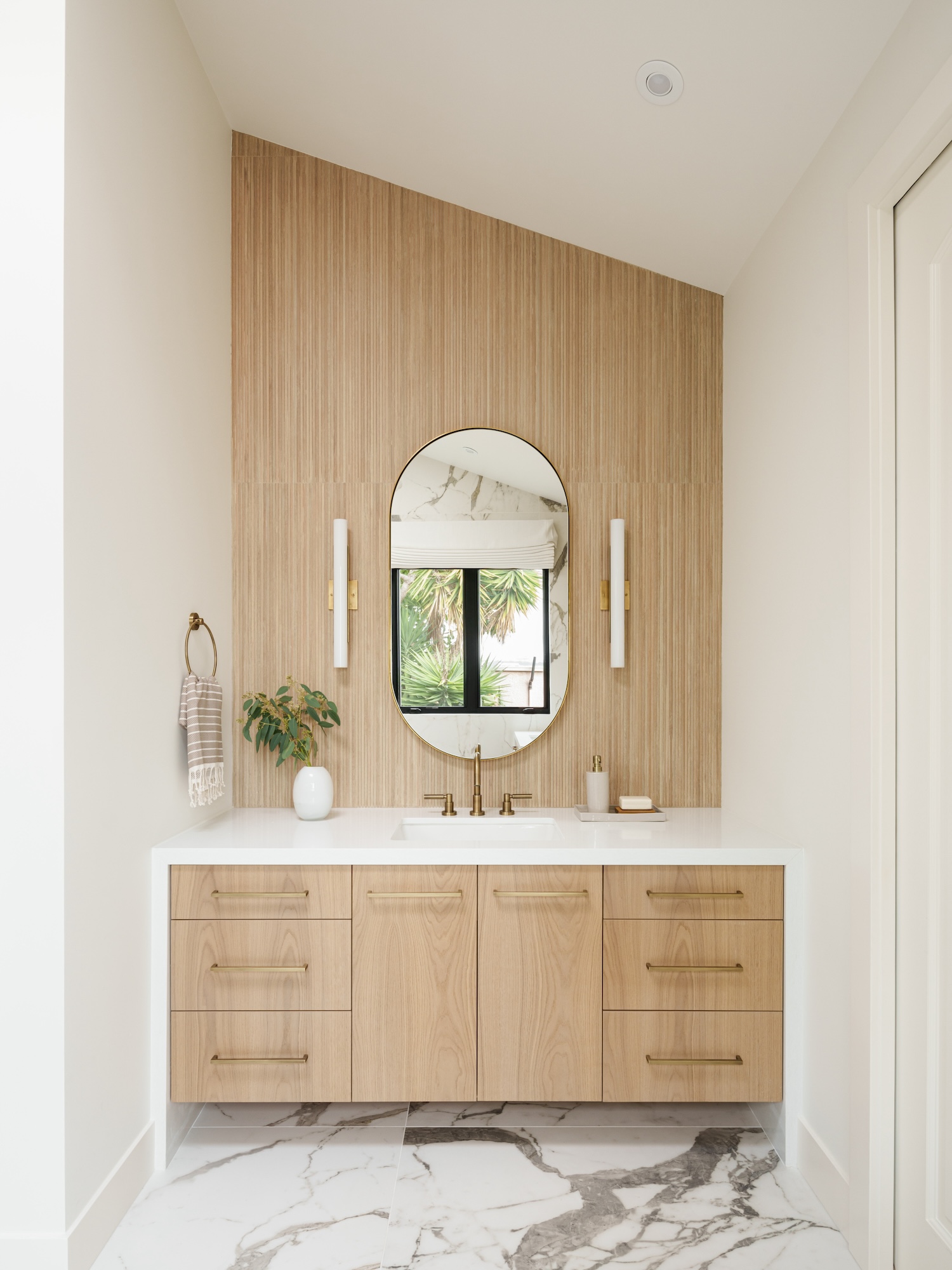 Laura Abrams Design Bathroom Interior Design