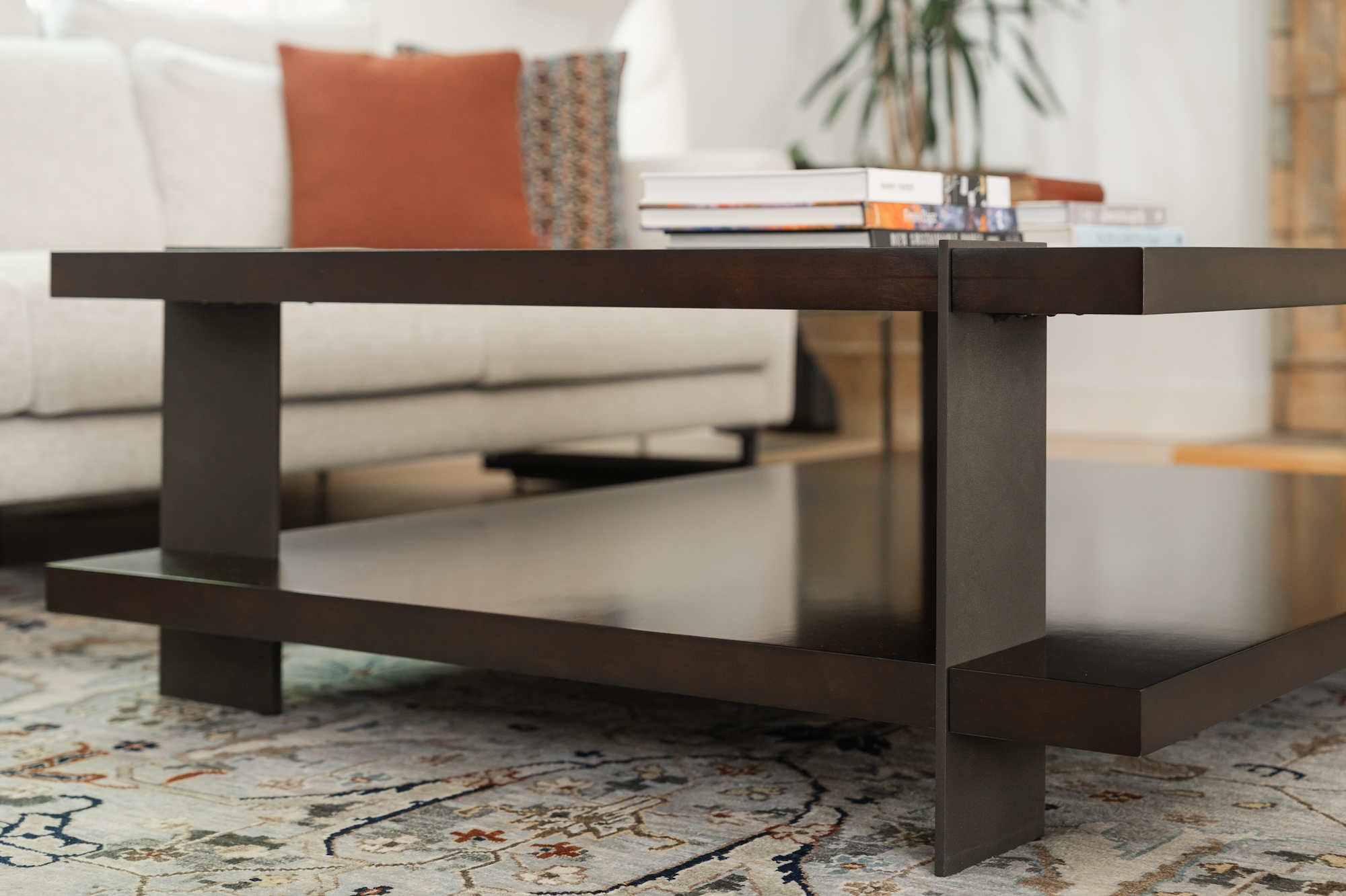 Living Oom Coffee Table Detail