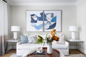 Living Room Cream Sofa Vase On Tray