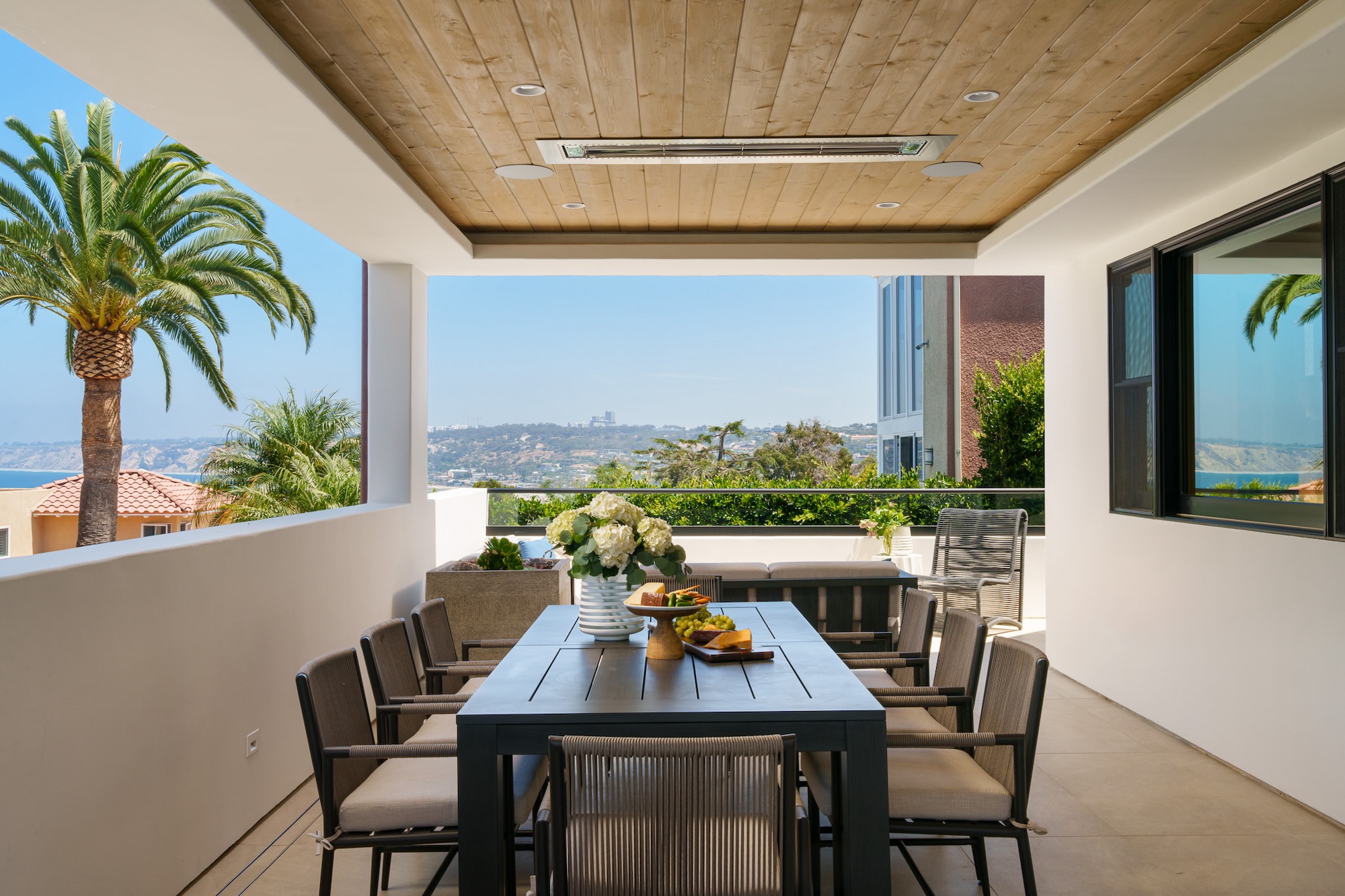 Outdoor Dining Table La Jolla Ca